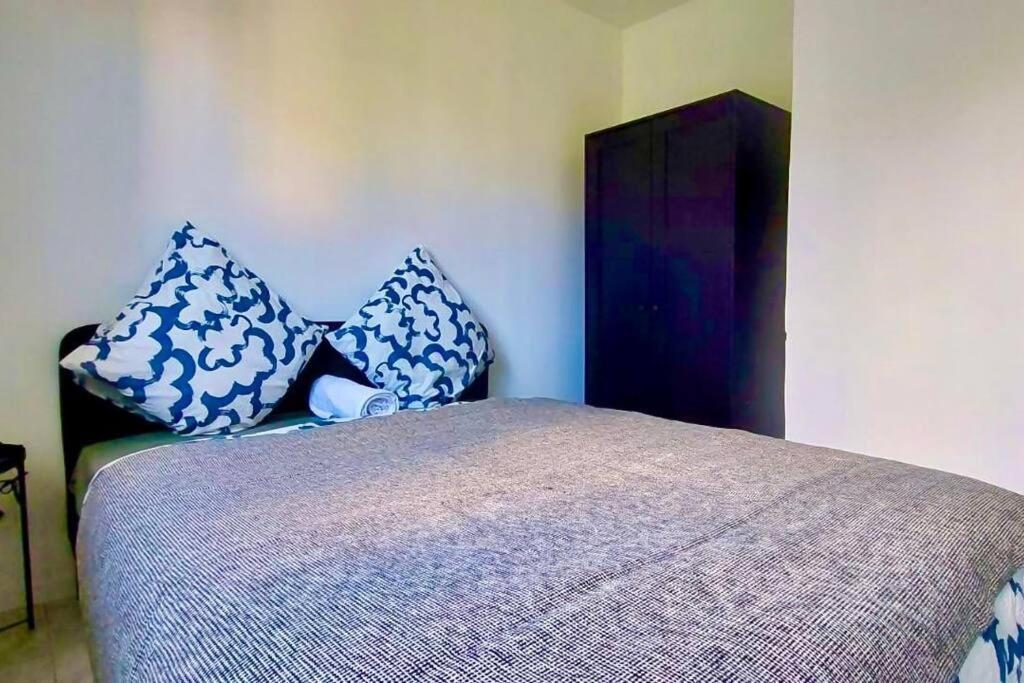 Ferienhaus In Quiet Village Congerville-Thionville