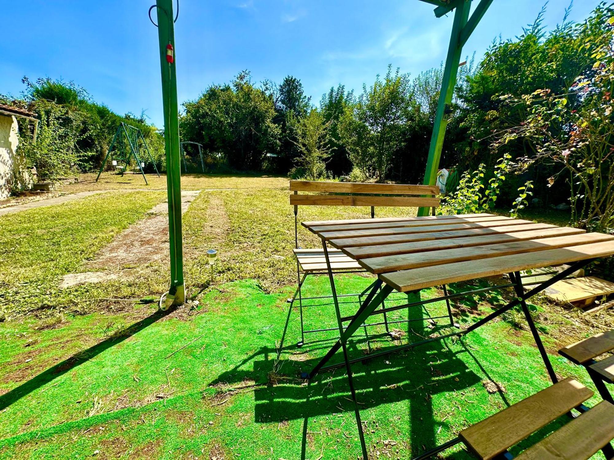 In Quiet Village Congerville-Thionville